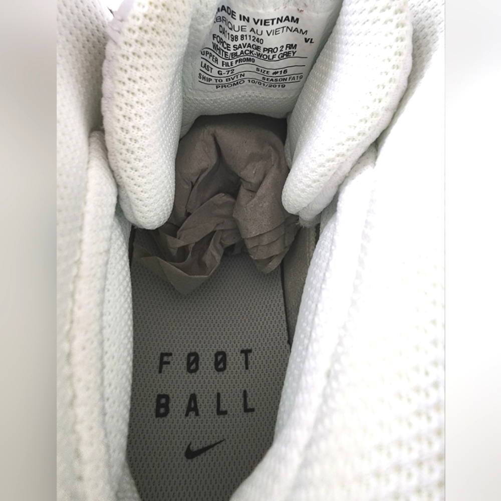 NIKE FORCE SAVAGE PRO 2, NIB Promo Football Cleats, Wht/Blk/Wolf Grey, Size 16 - Picture 8 of 9